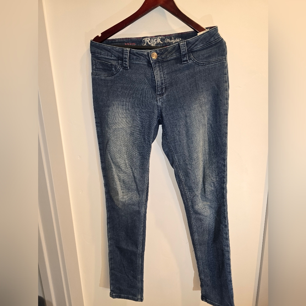 Wrangler Rock 47 Low Rise Jeans